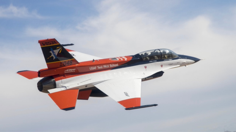 Unmanned_F-16_Engages_in_Dogfight_0